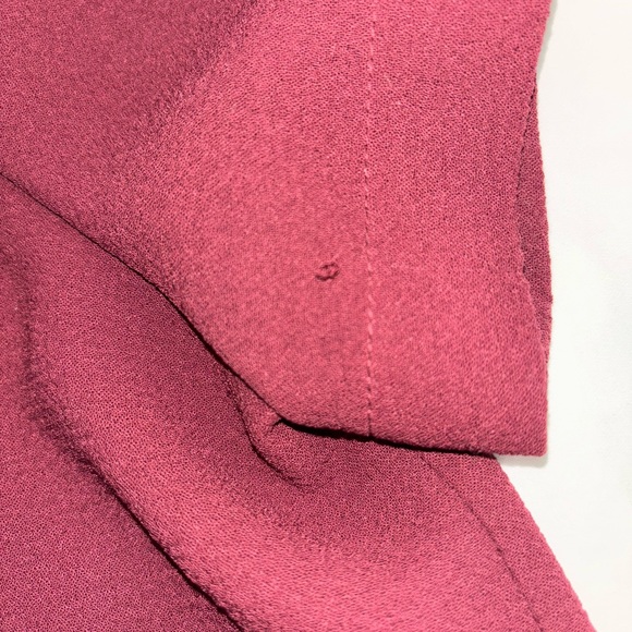 Madewell Tailored Tee in Burgundy - Picture 5 of 9